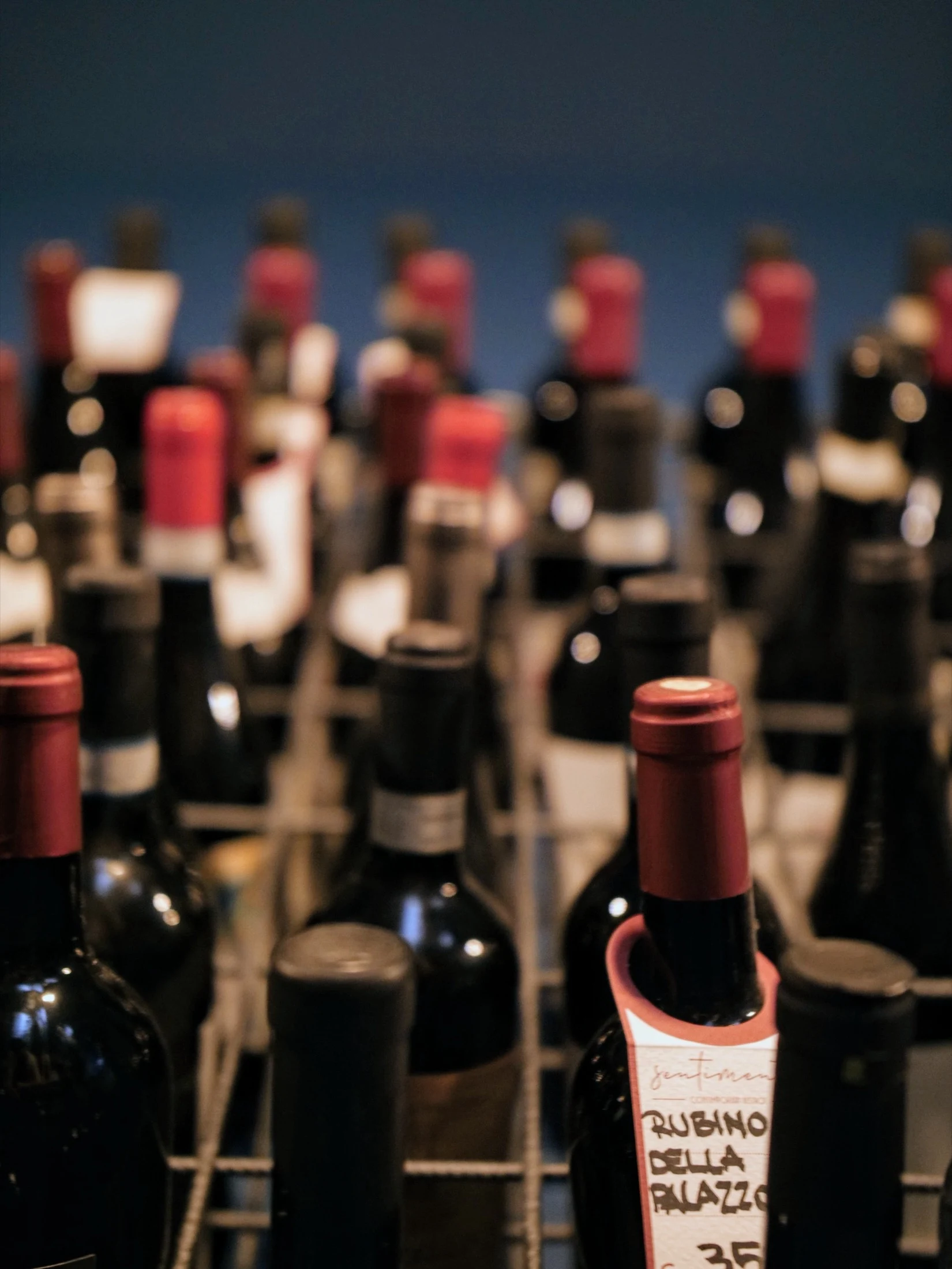 Bottiglieria L'écurie con vini pregiati Bottiglieria L'écurie con vini pregiati